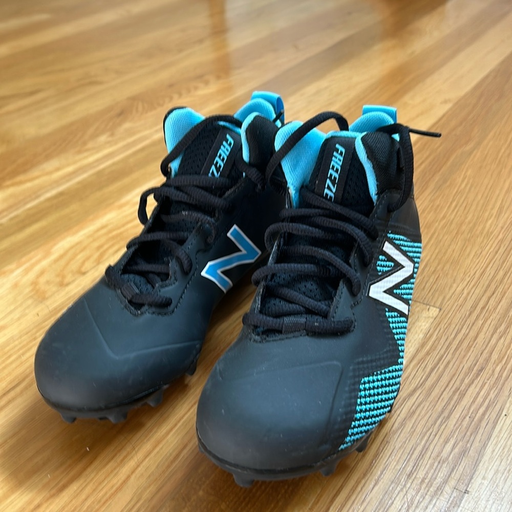 New Balance Freeze Cleats